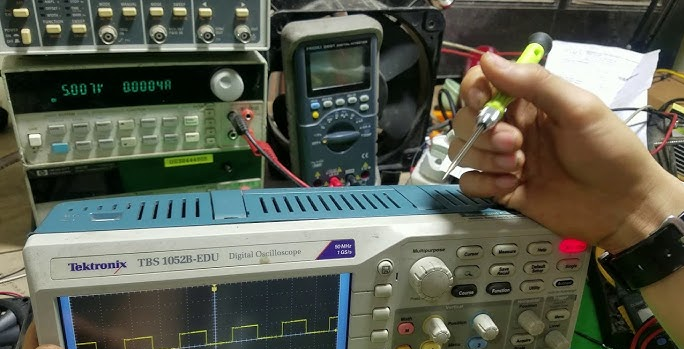 Máy Hiện Sóng Oscilloscope 