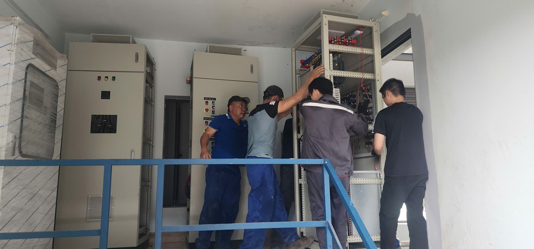 lắp đặt hệ thống tủ điều khiển